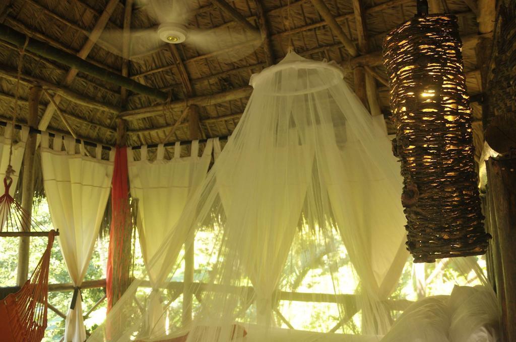 Dominican Tree House Village Santa Barbara De Samana Exteriér fotografie